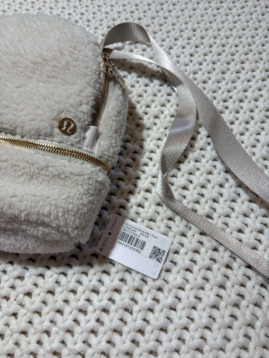 lululemon backpack white Every day 2.0 23L (001) Or Hike Your Way Into Adventure lululemon city adventurer backpack micro